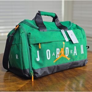 Nike Air Jordan Velocity Duffle Bag Money Gym Bag Travel Green Gold Oregon Ducks
